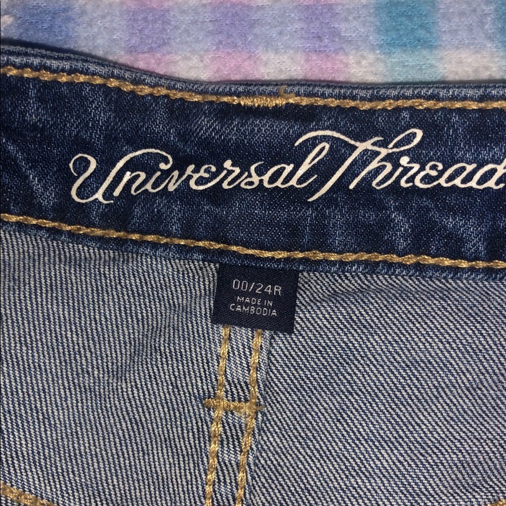 Universal Thread shorts - Picture 3 of 3